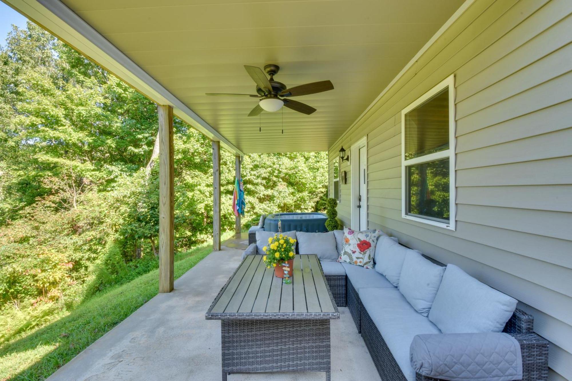 Lakemont Retreat Game Room, Hot Tub, And Mtn Views! Eksteriør billede