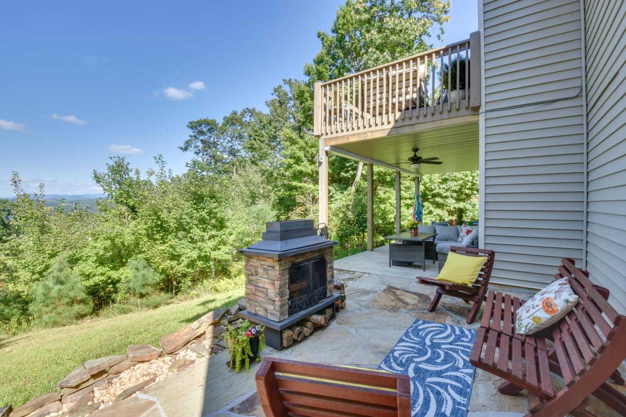 Lakemont Retreat Game Room, Hot Tub, And Mtn Views! Eksteriør billede